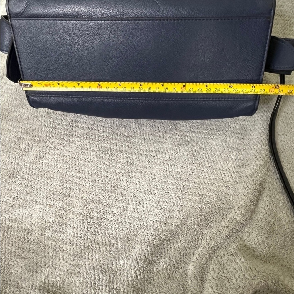 Rebecca minkoff navy and gold leather purse with tassel zipper - Picture 11 of 12